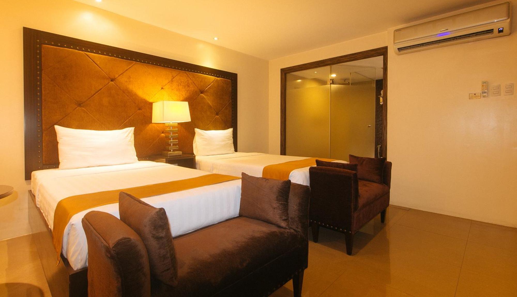 Torre Venezia Suites Quezon City Exterior foto
